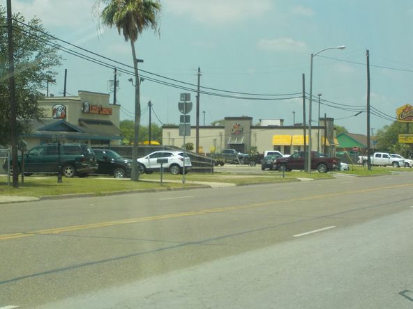 994 E Hidalgo Ave, Raymondville, TX 78580